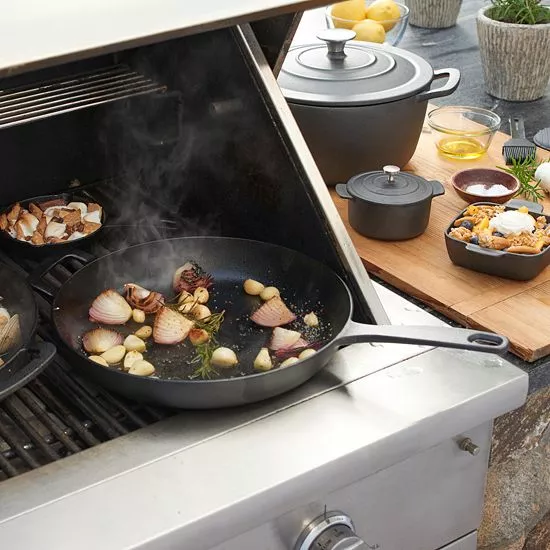 Food Network™ Pre-Seasoned Cast-Iron Skillet - Image 3